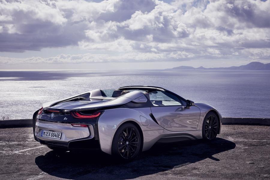  BMW i8 Roadster (I15) 2018 года  (WW) (фото 56 из 198)